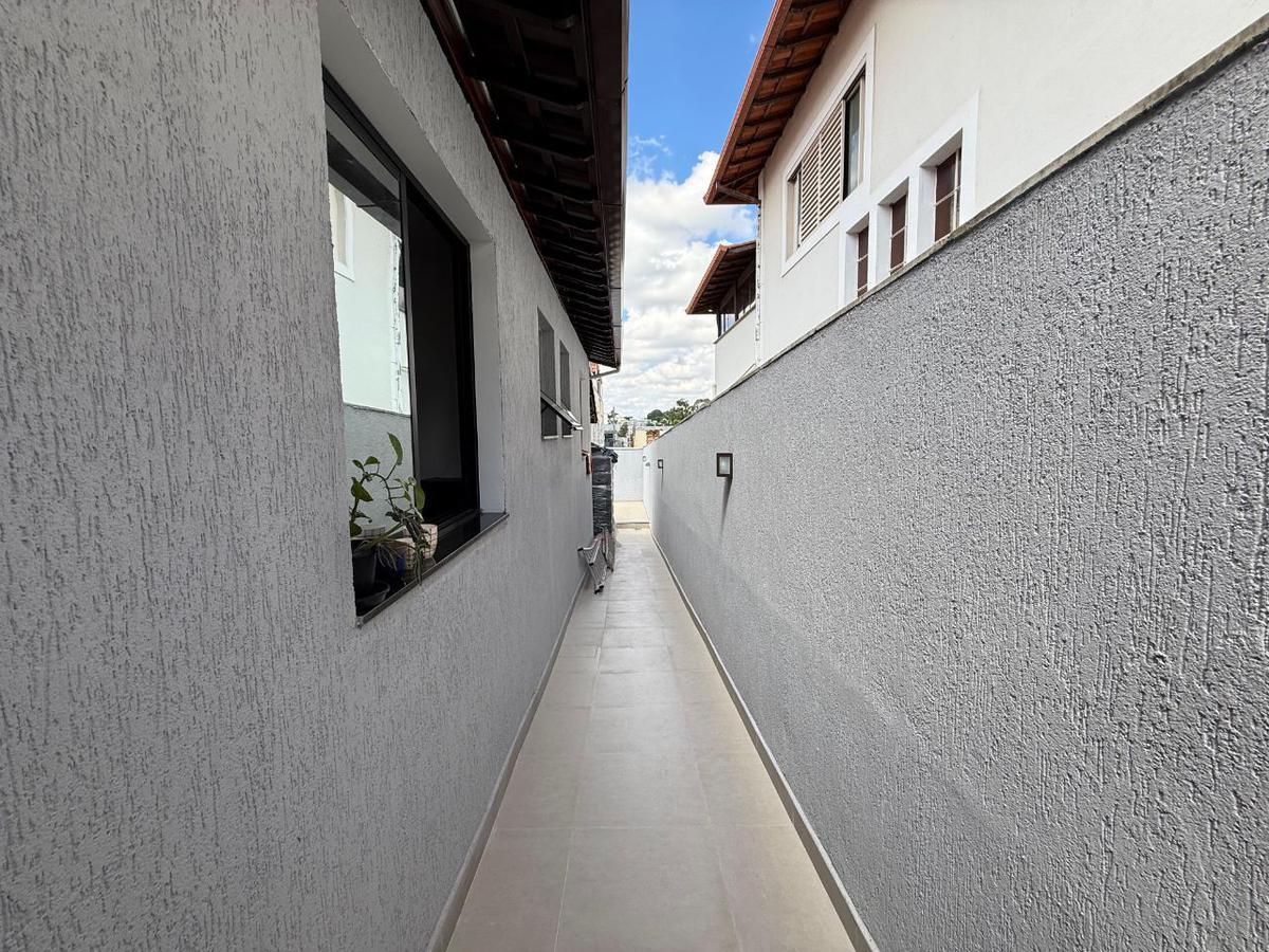 Casa, Itapoã, 3 Quartos, 4 Vagas, 1 Suíte