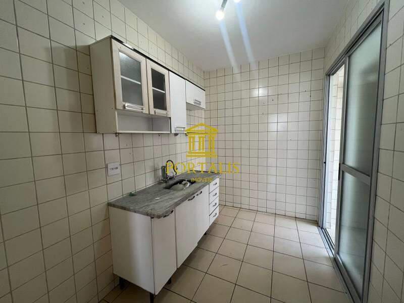 Apartamento, Fernão Dias, 2 Quartos, 2 Vagas