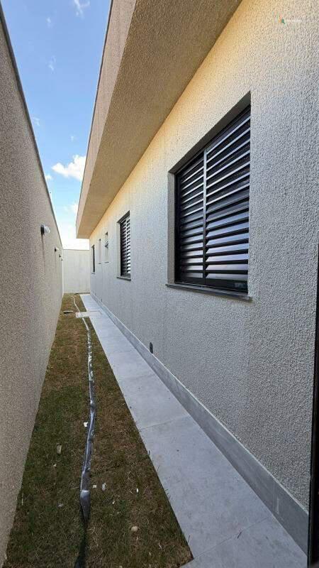 Casa, Novo Centro, 3 Quartos, 0 Vaga, 1 Suíte
