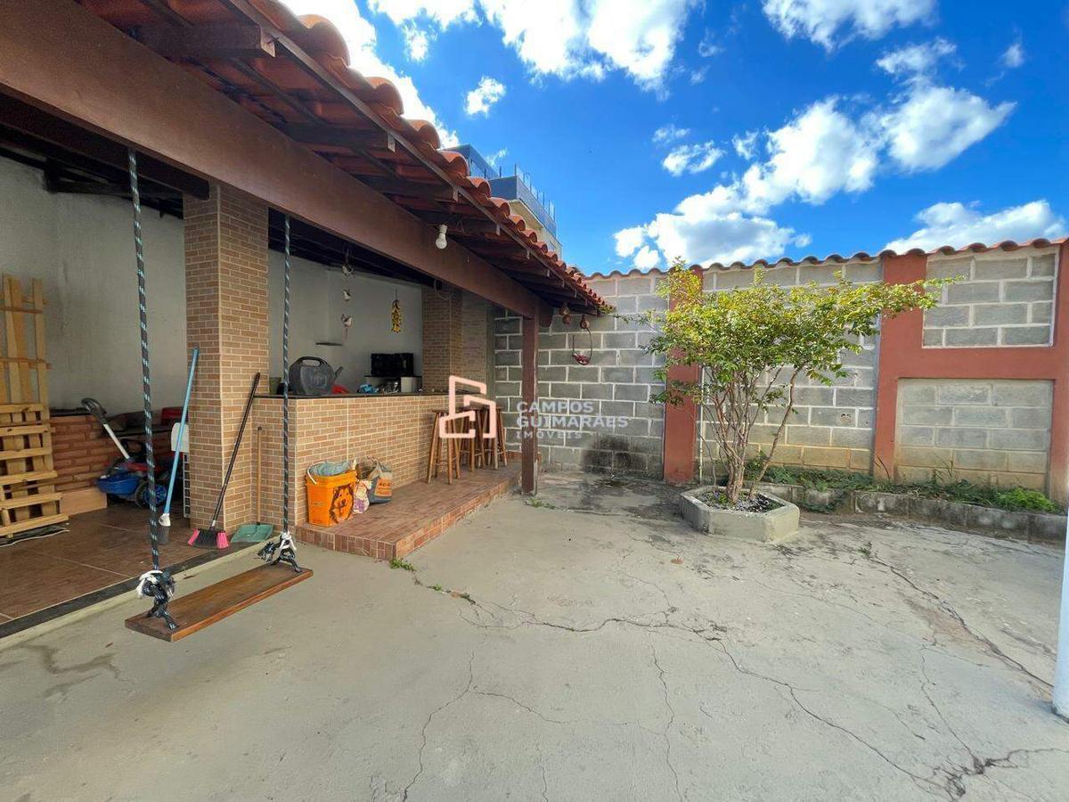 Casa, Arvoredo, 3 Quartos, 3 Vagas, 1 Suíte