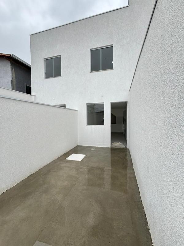 Casa, Jardim Leblon, 2 Quartos, 2 Vagas