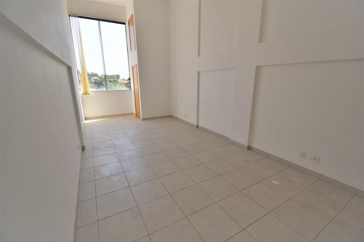 Sala, São José, 0 Quarto, 1 Vaga
