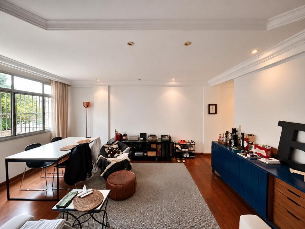 Apartamento, Vila Paris, 2 Quartos, 1 Vaga