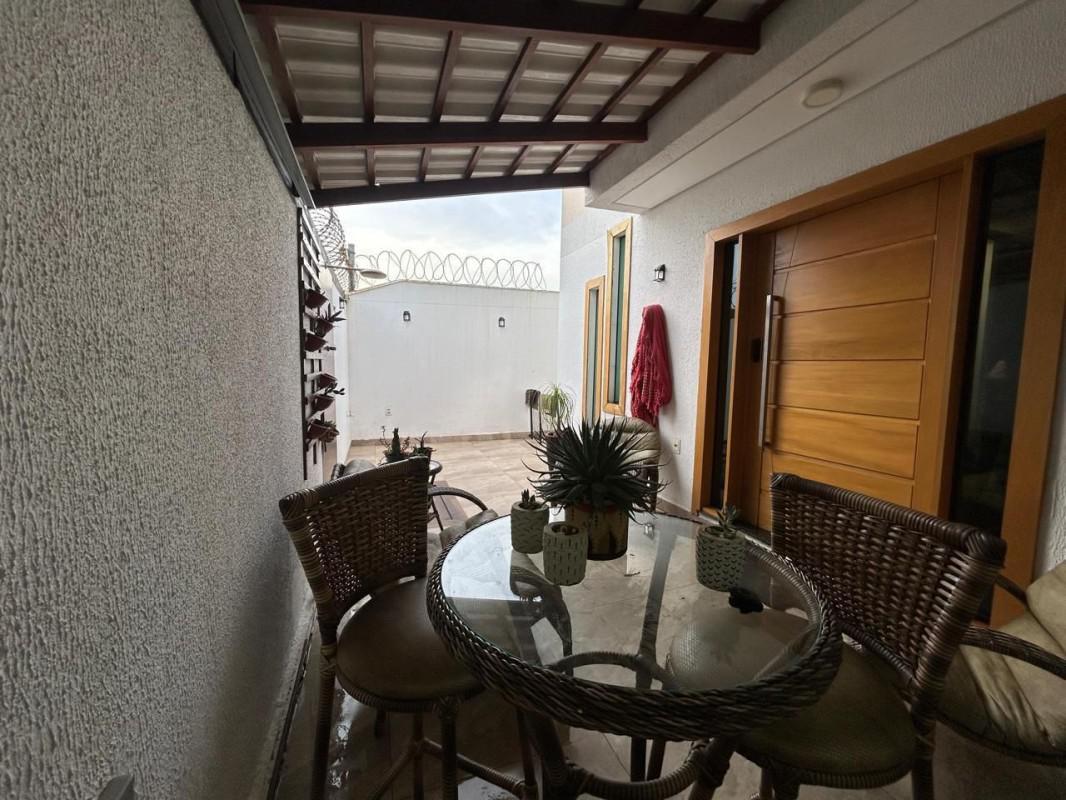 Casa, Masterville, 3 Quartos, 2 Vagas, 1 Suíte