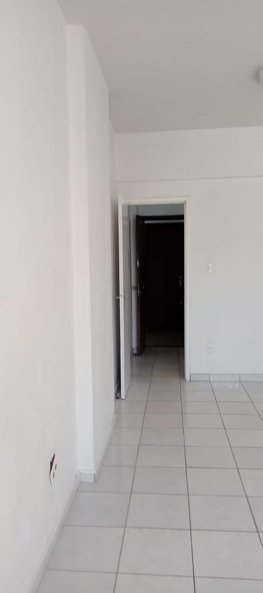 Sala, Barro Preto, 0 Quarto, 0 Vaga