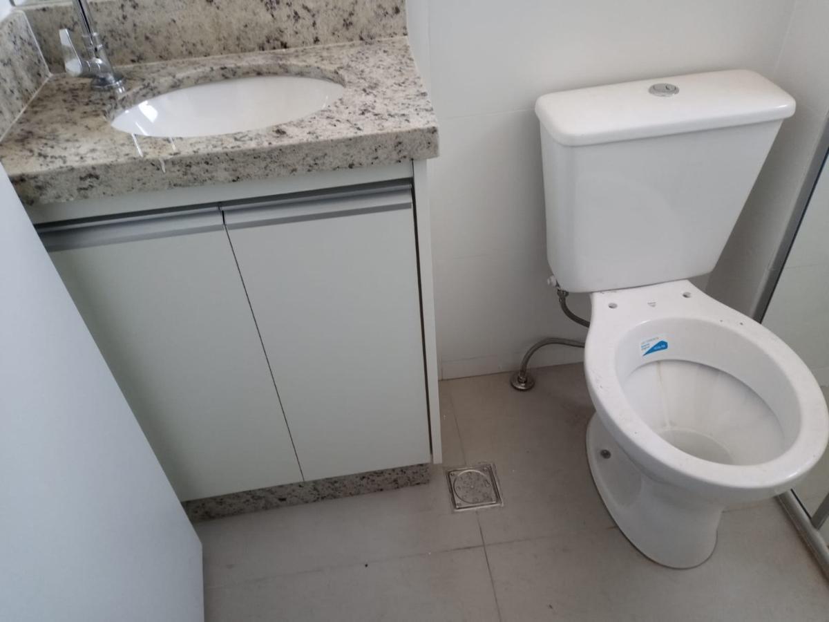 Apartamento, Floresta, 1 Quarto, 0 Vaga