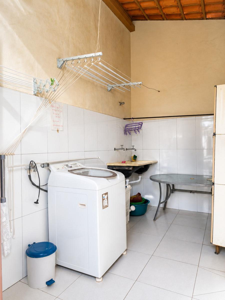 Casa, Cachoeirinha, 3 Quartos, 3 Vagas, 1 Suíte