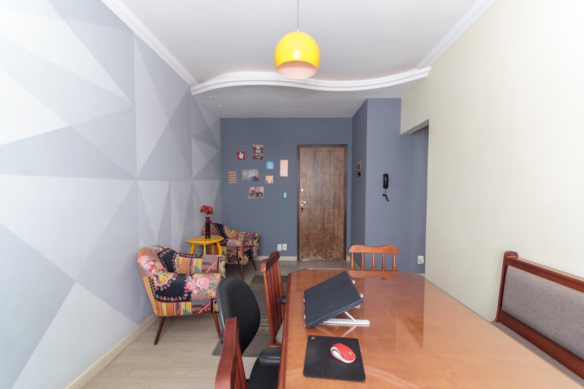 Apartamento, Sagrada Família, 2 Quartos, 1 Vaga