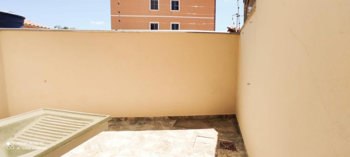 Casa, Parque Turistas, 2 Quartos, 2 Vagas, 1 Suíte