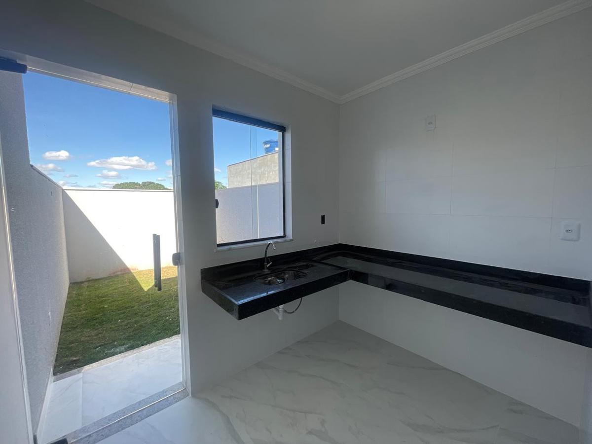 Casa, São João Batista (venda Nova), 2 Quartos, 1 Vaga, 2 Suítes