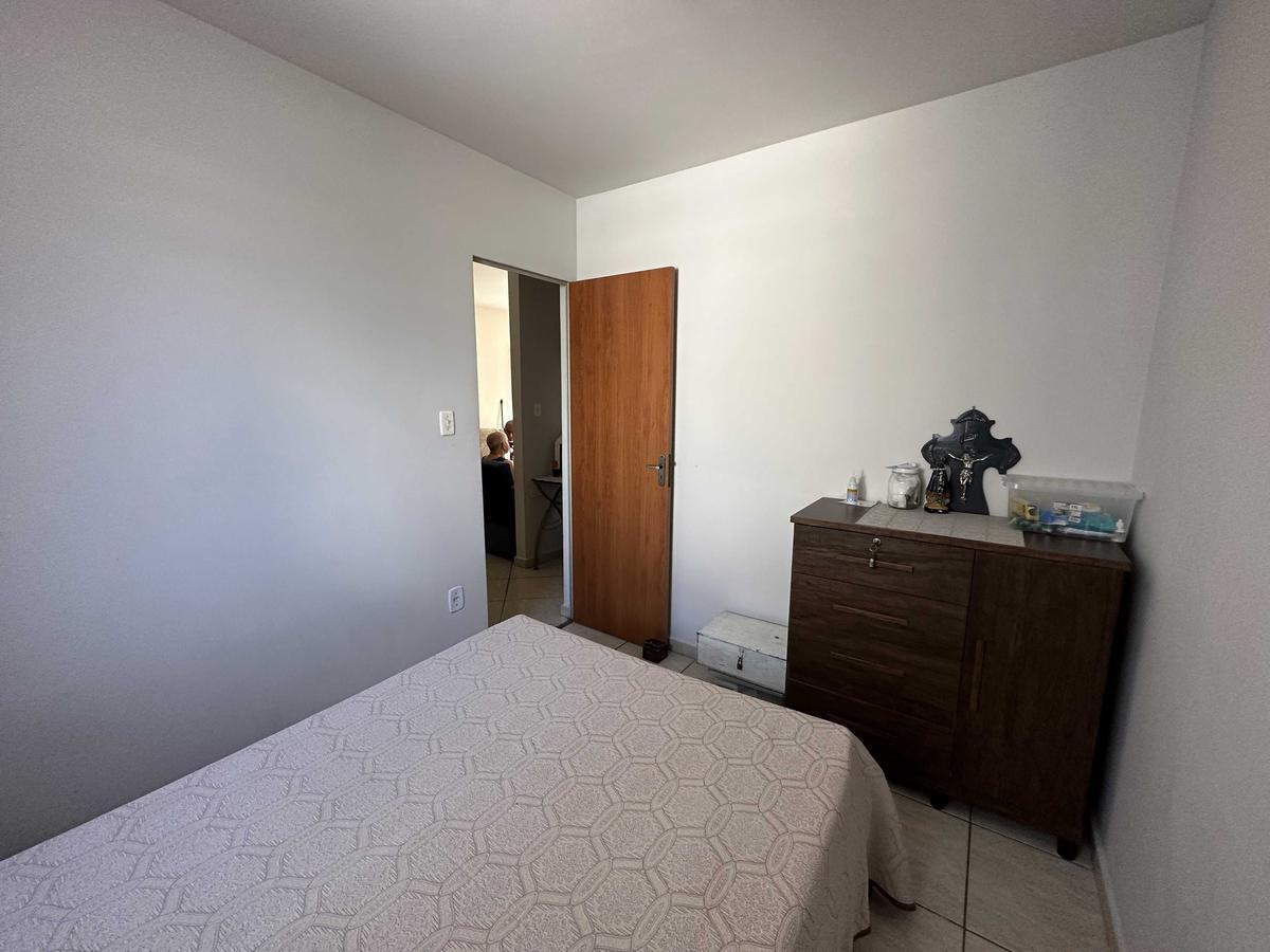 Casa, Ressaca, 2 Quartos, 1 Vaga