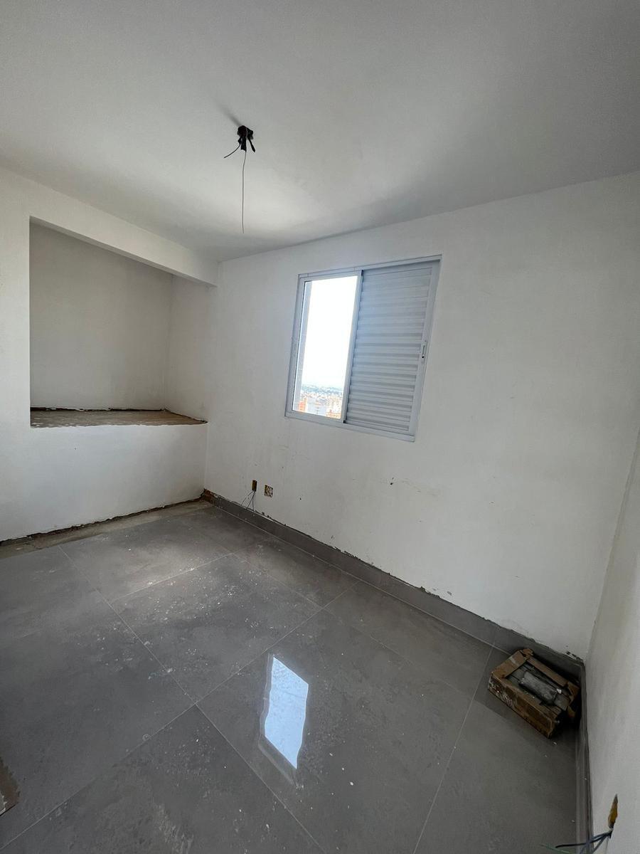 Cobertura, Manacás, 4 Quartos, 2 Vagas, 1 Suíte