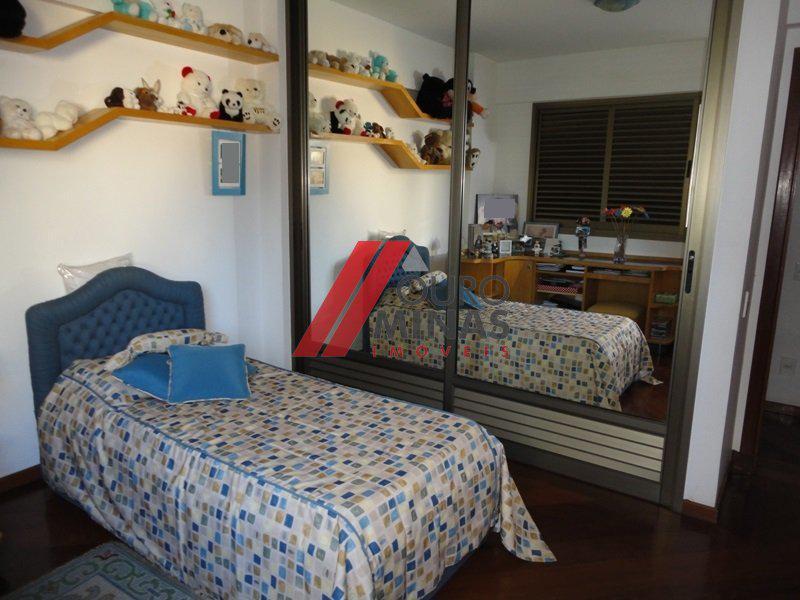 Apartamento, Funcionários, 4 Quartos, 6 Vagas, 2 Suítes