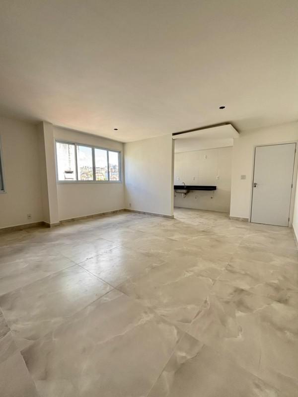 Apartamento, Sagrada Família, 2 Quartos, 2 Vagas, 1 Suíte