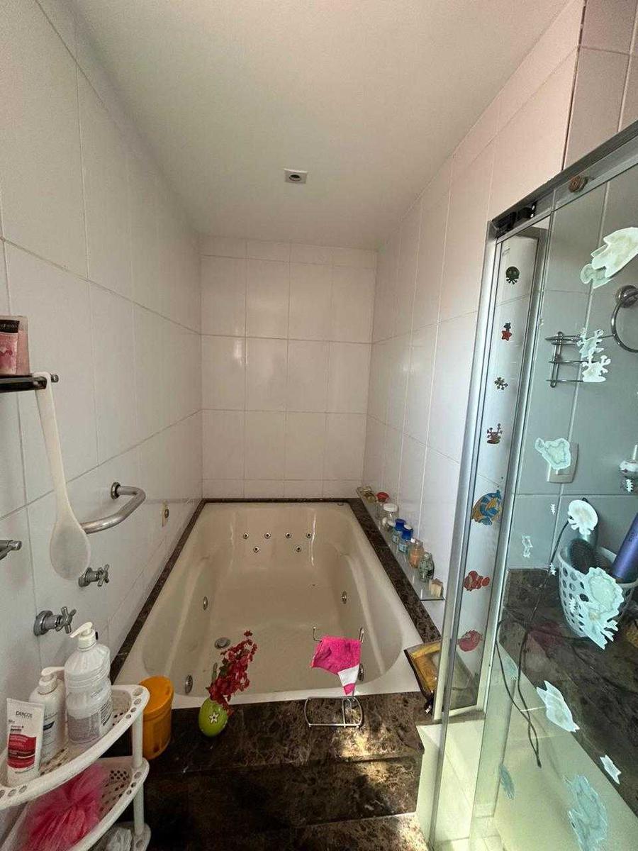 Casa, Glória, 3 Quartos, 8 Vagas, 1 Suíte