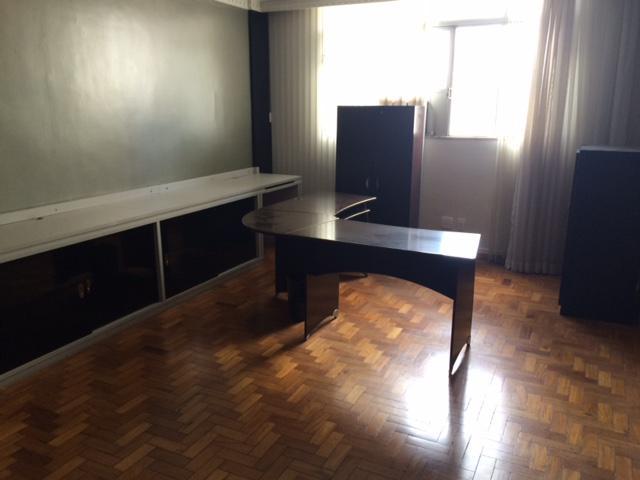 Sala, Centro