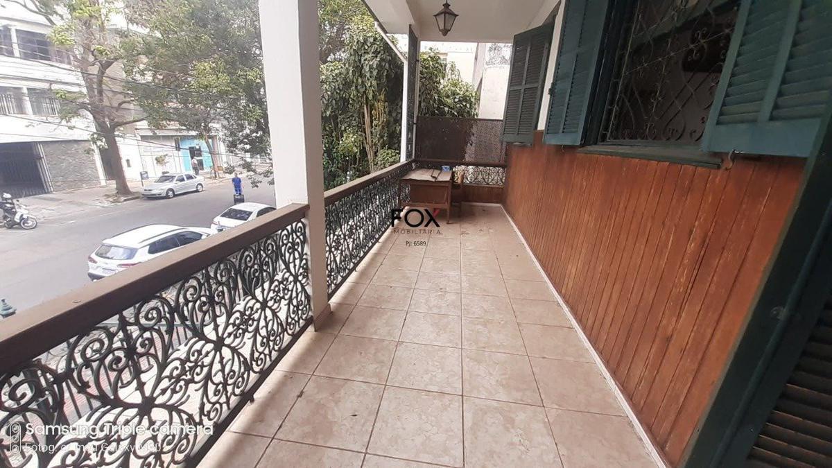 Casa, Funcionários, 4 Quartos, 2 Vagas