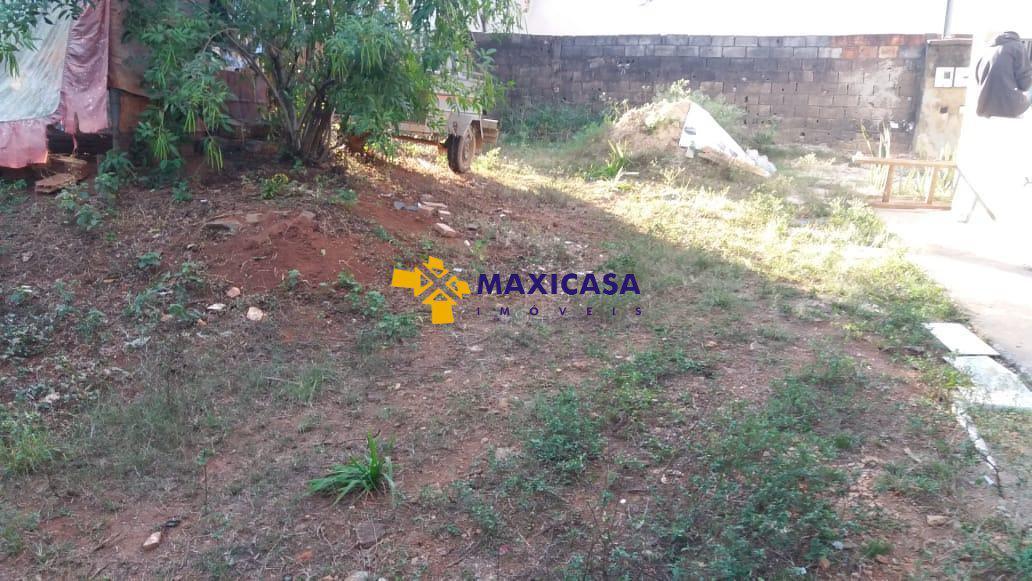 Lote, Centro, 0 Quarto, 0 Vaga