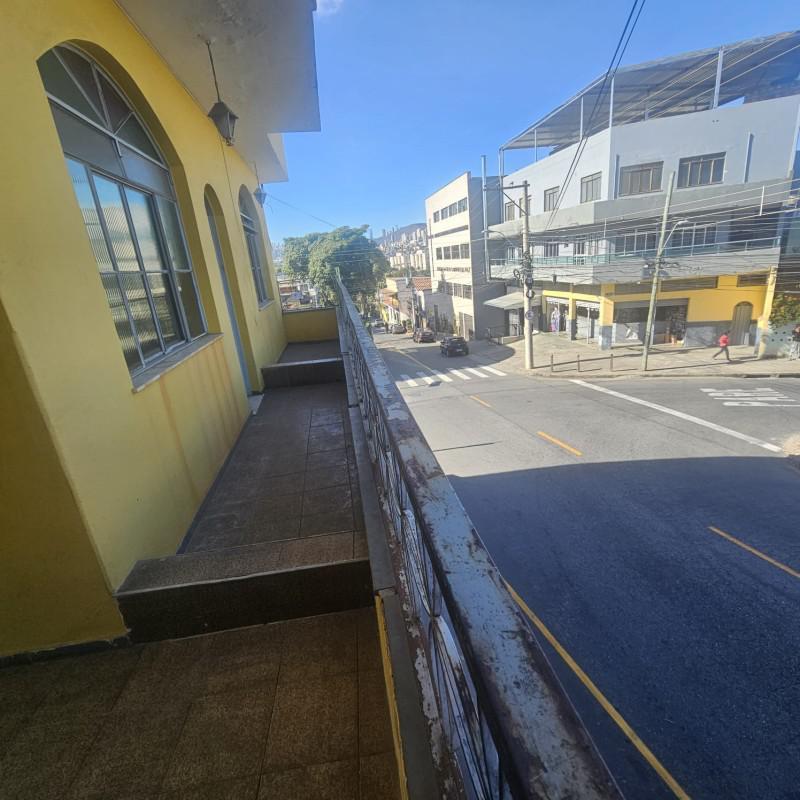 Casa Comercial, Nova Cintra, 5 Quartos, 2 Vagas, 1 Suíte