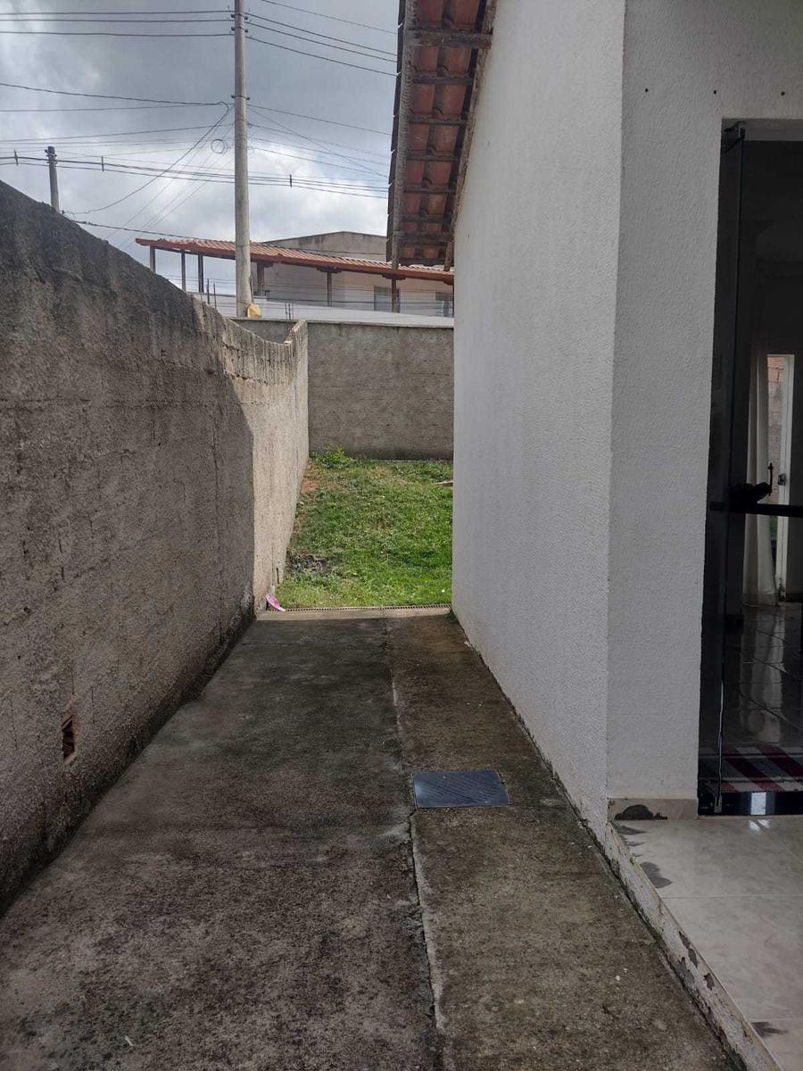 Casa, Los Angeles, 2 Quartos, 2 Vagas