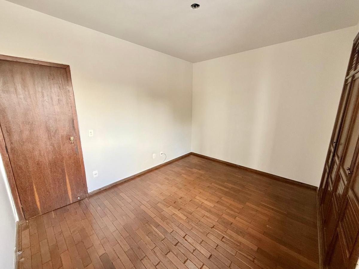 Apartamento, São José, 4 Quartos, 2 Vagas, 1 Suíte