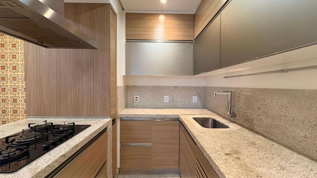 Apartamento, Sion, 4 Quartos, 2 Vagas, 1 Suíte