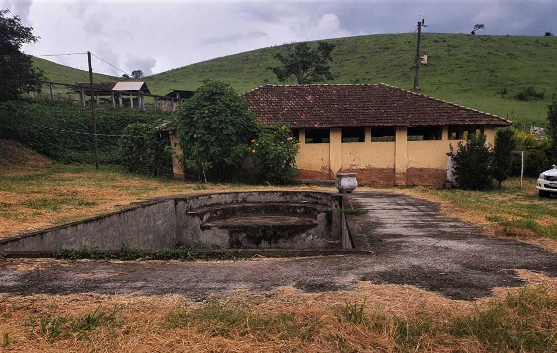 Fazenda, Zona Rural, 4 Quartos, 0 Vaga