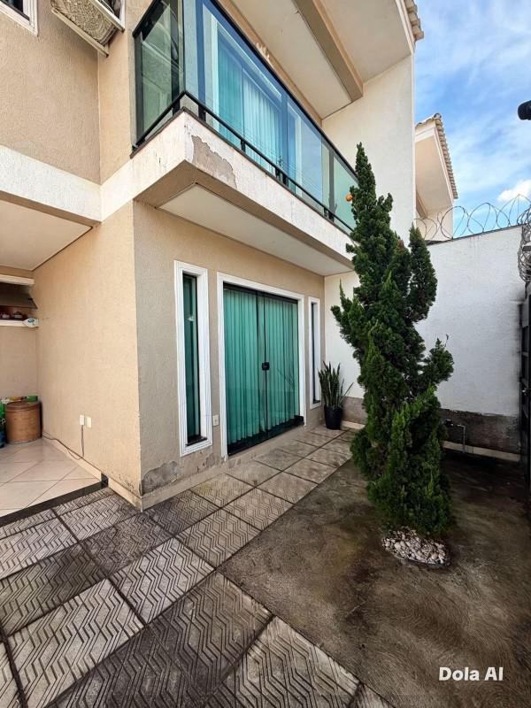 Casa, Masterville, 2 Quartos, 2 Vagas