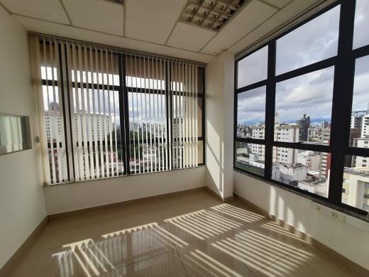 Sala, Santa Efigênia, 0 Quarto, 2 Vagas
