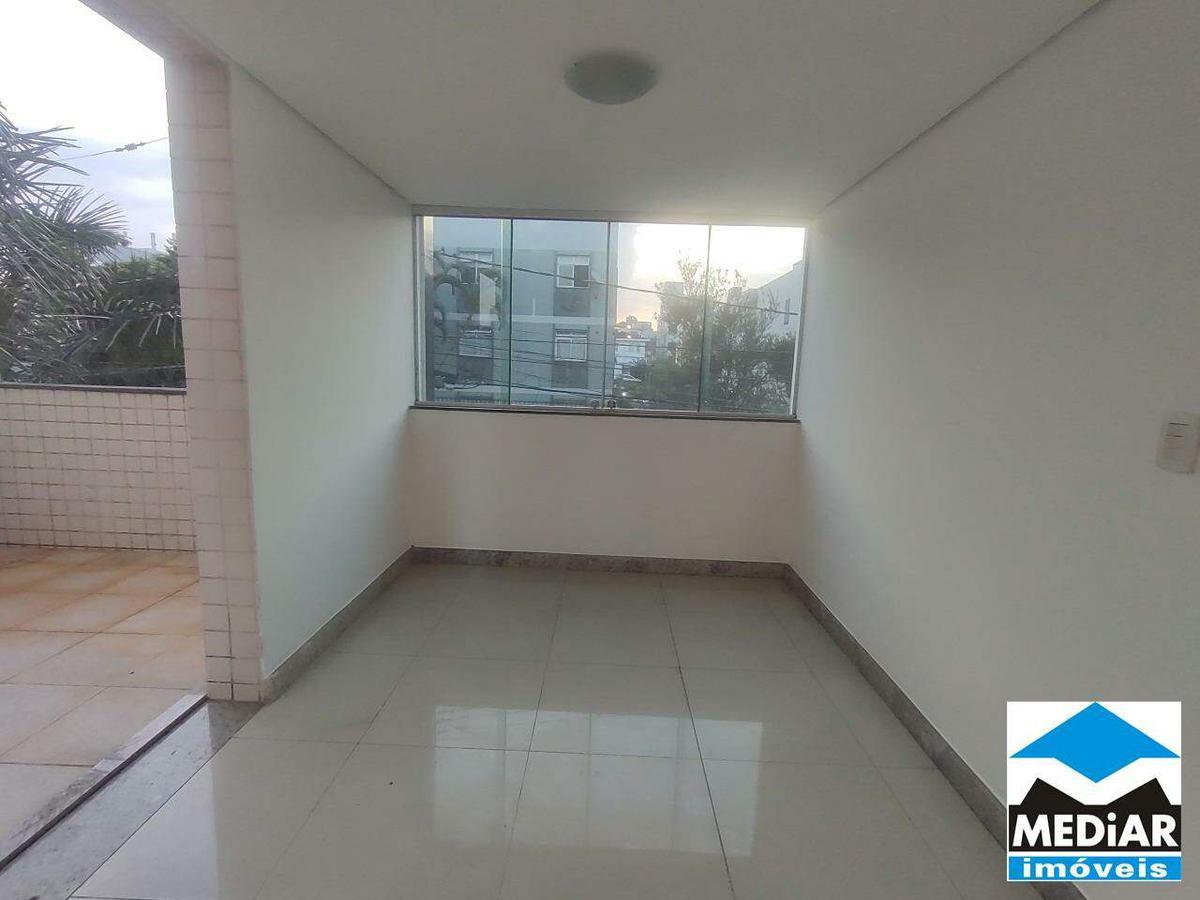 Apartamento, São José, 4 Quartos, 2 Vagas, 2 Suítes