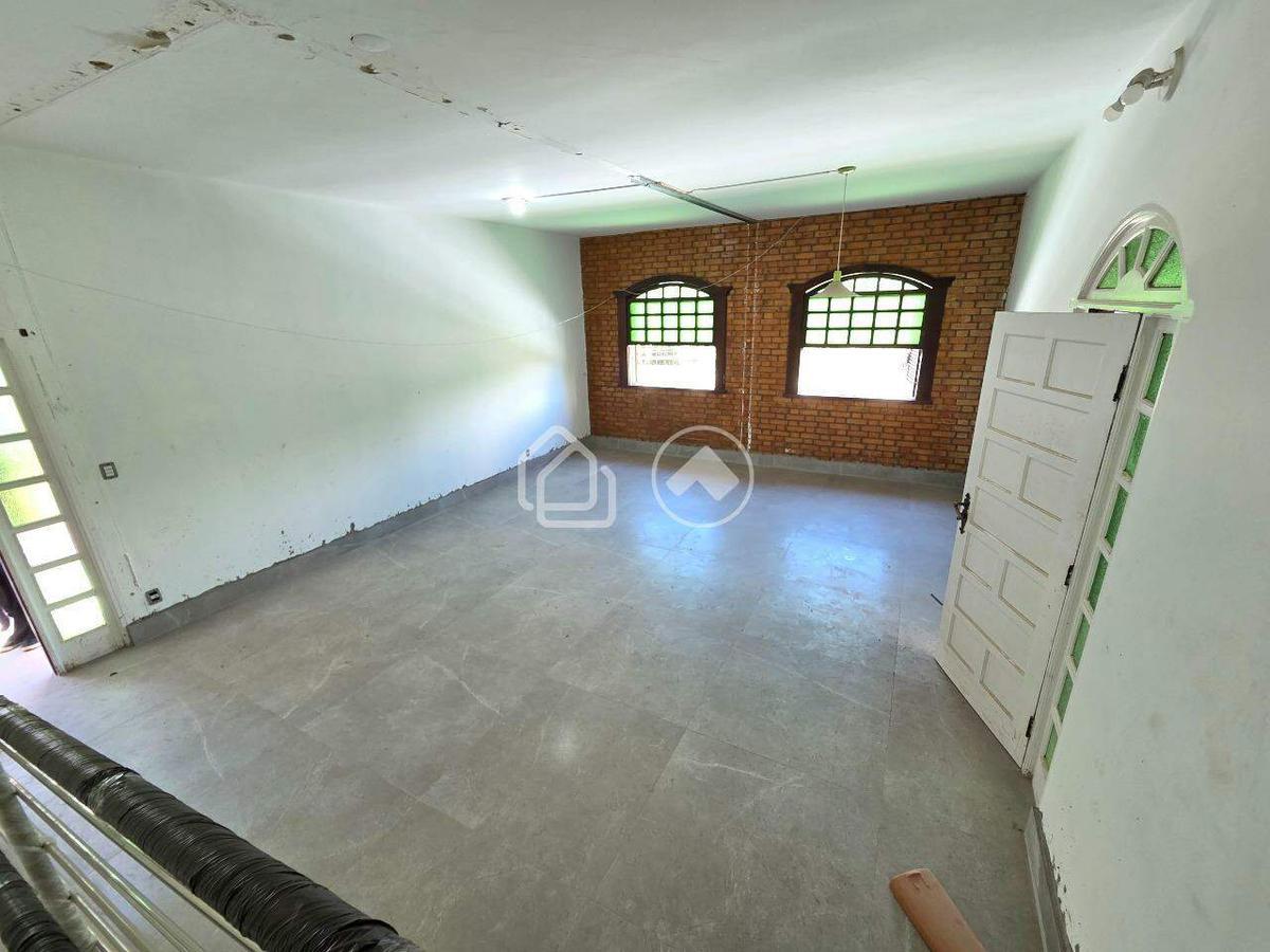 Casa, Buritis, 3 Quartos, 4 Vagas, 2 Suítes