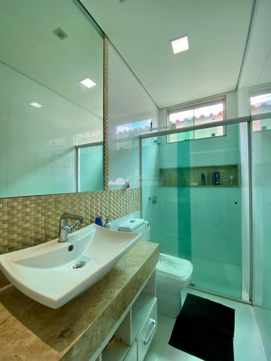 Casa, Céu Azul, 3 Quartos, 5 Vagas, 1 Suíte