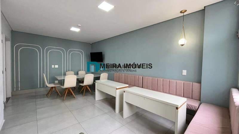 Cobertura, Centro, 2 Quartos, 0 Vaga, 4 Suítes