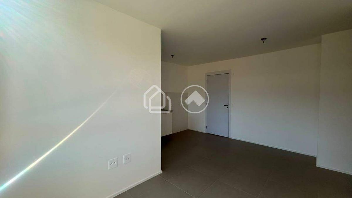 Apartamento, Estoril, 2 Quartos, 1 Vaga, 1 Suíte