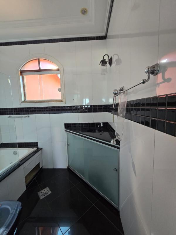 Casa, Trevo, 4 Quartos, 3 Vagas, 1 Suíte