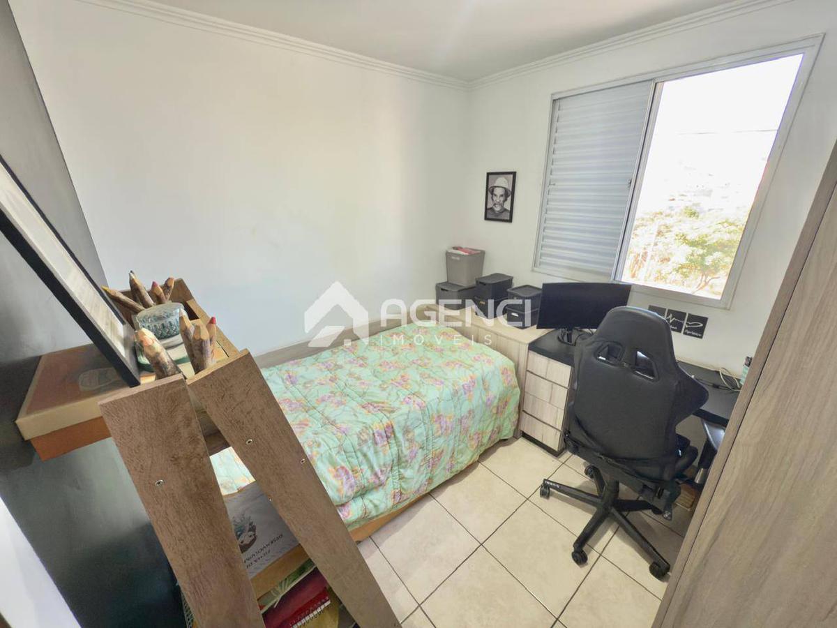 Casa, Cabral, 3 Quartos, 0 Vaga, 1 Suíte