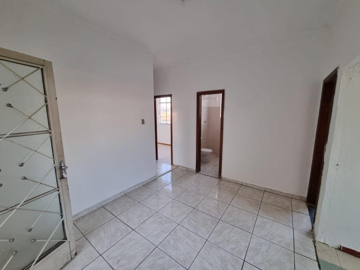 Casa, Lagoinha, 6 Quartos, 0 Vaga, 2 Suítes