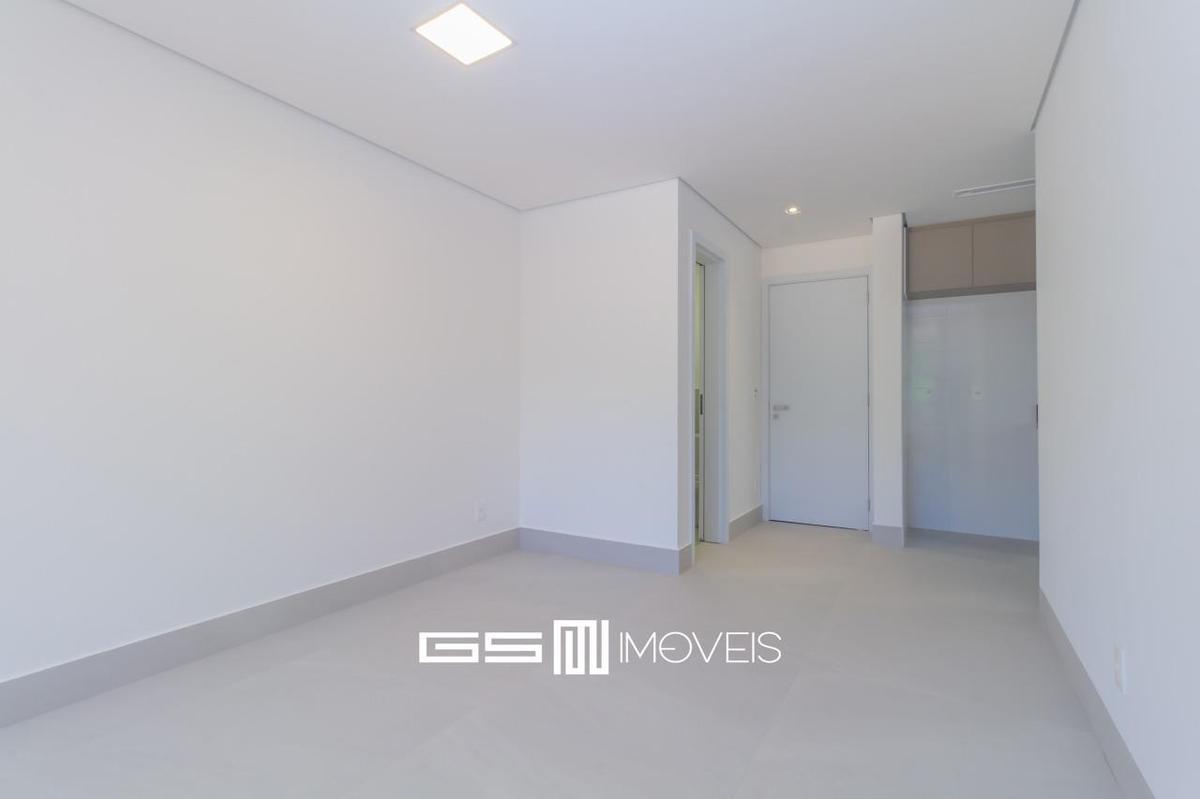 Apartamento, Sagrada Família, 3 Quartos, 2 Vagas, 1 Suíte