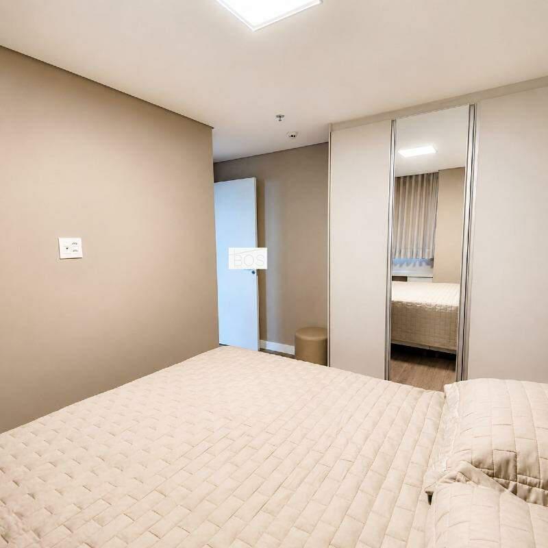 Apartamento, Estoril, 2 Quartos, 0 Vaga, 2 Suítes