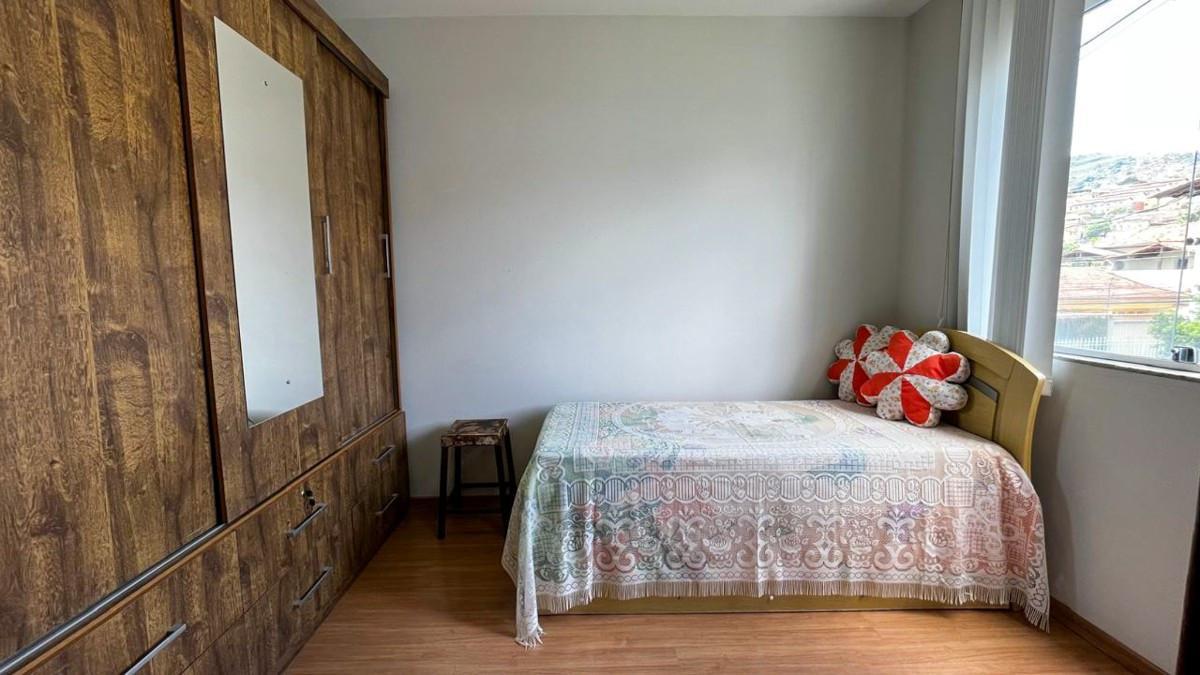 Casa, Santa Efigênia, 3 Quartos, 2 Vagas, 2 Suítes