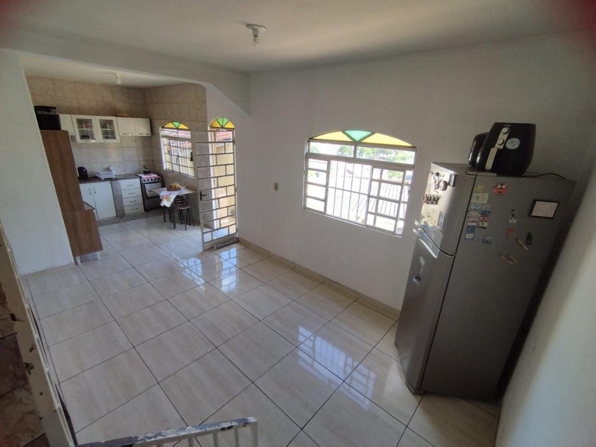 Casa, Planalto, 4 Quartos, 4 Vagas, 1 Suíte