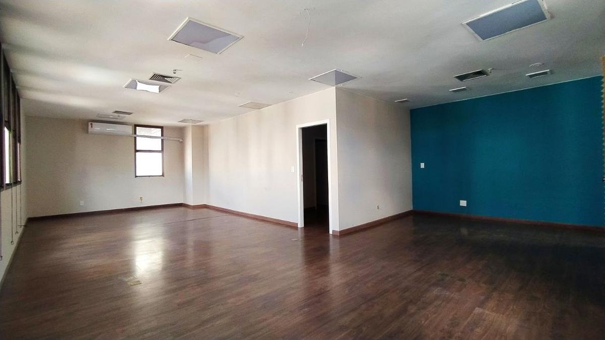 Sala, Funcionários, 1 Vaga