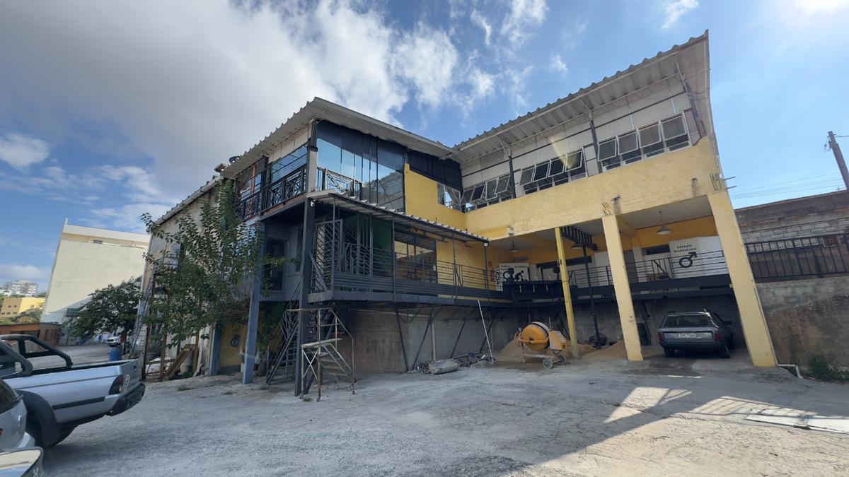 Galpão, Goiânia, 0 Quarto, 10 Vagas