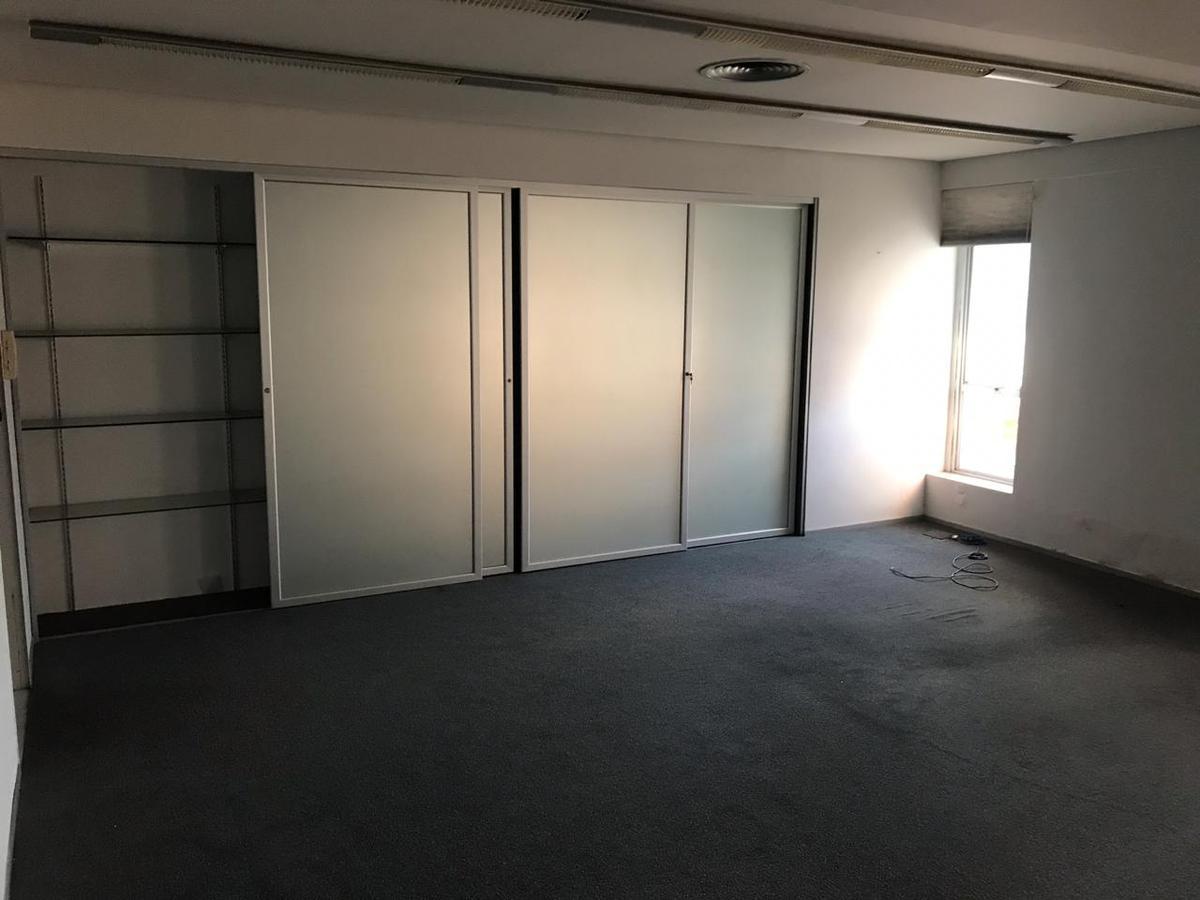 Andar, Centro, 0 Quarto, 0 Vaga