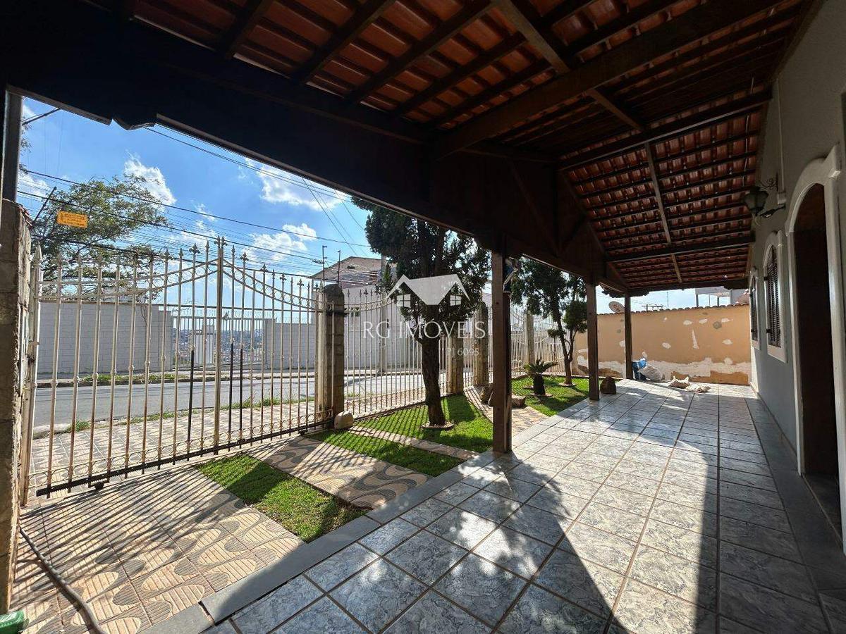 Casa, Diamante, 4 Quartos, 6 Vagas, 1 Suíte