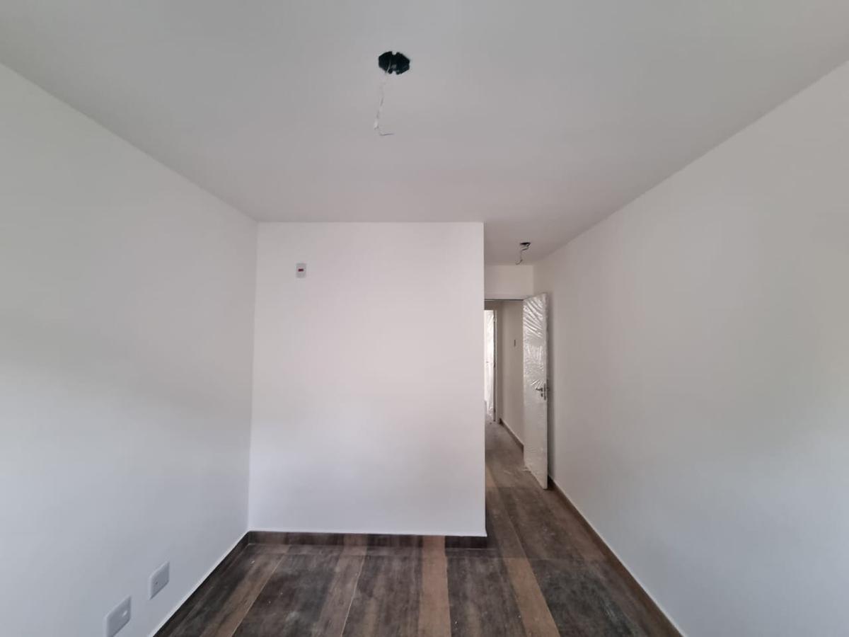 Casa, Vila Clóris, 2 Quartos, 1 Vaga, 2 Suítes