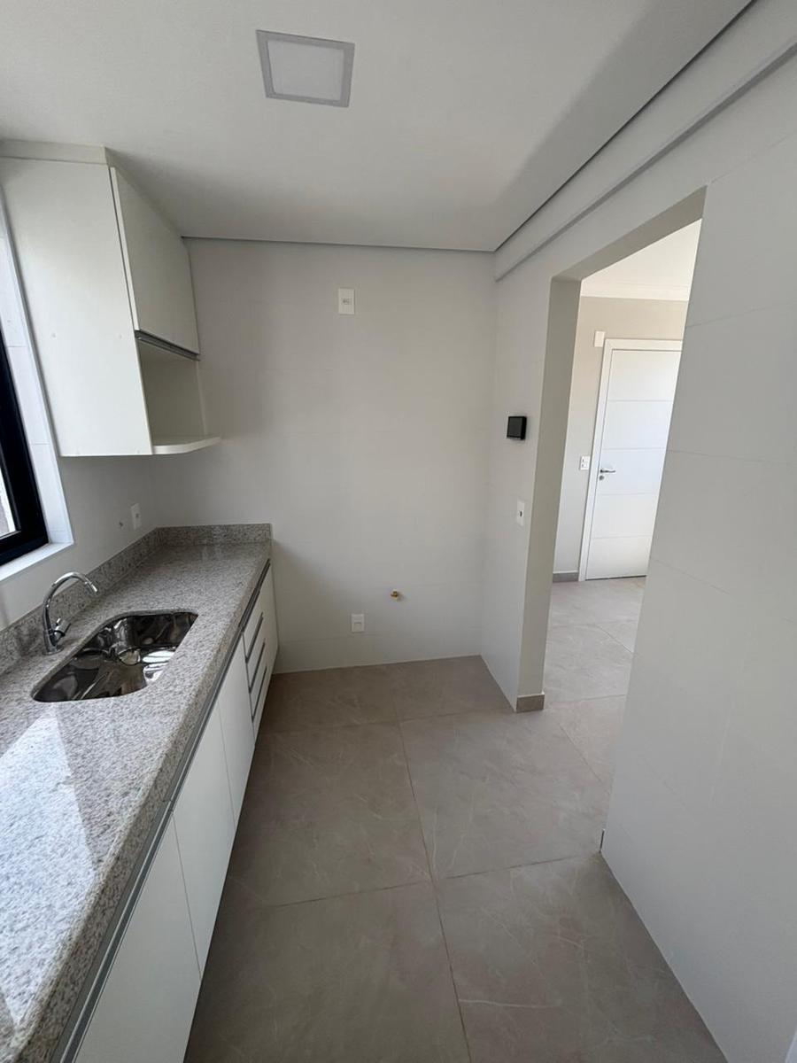 Apartamento, Sagrada Família, 2 Quartos, 2 Vagas