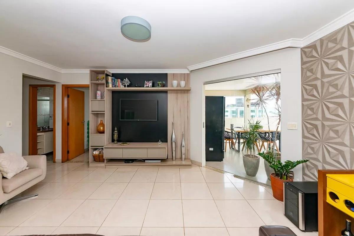 Cobertura, Prado, 4 Quartos, 2 Vagas, 1 Suíte