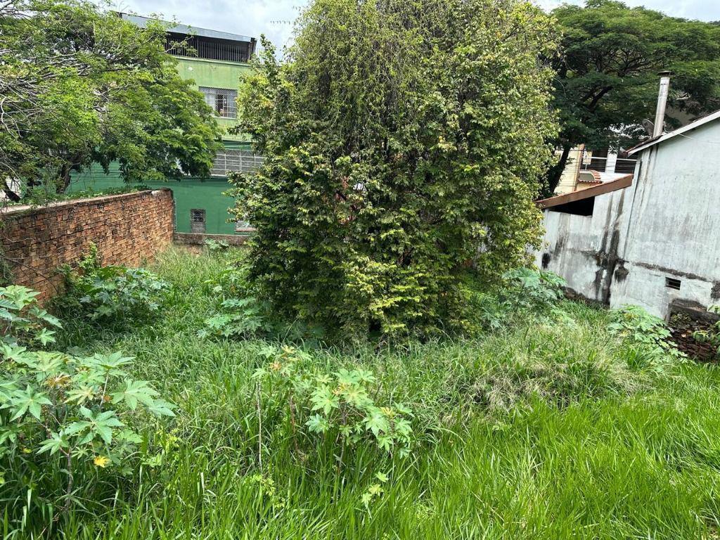 Casa, Centro, 6 Quartos, 0 Vaga