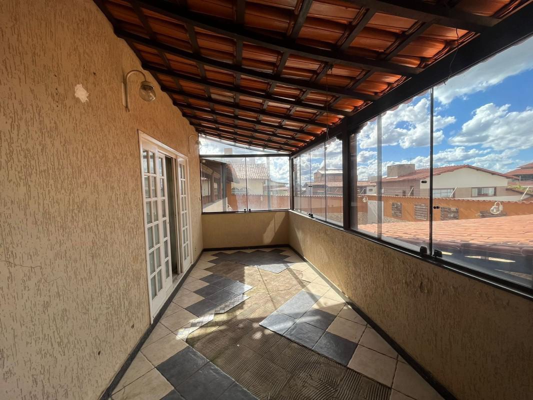 Casa, Fonte Grande, 4 Quartos, 7 Vagas, 2 Suítes